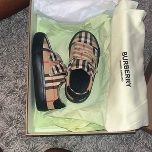 Burberry strap up sneakers